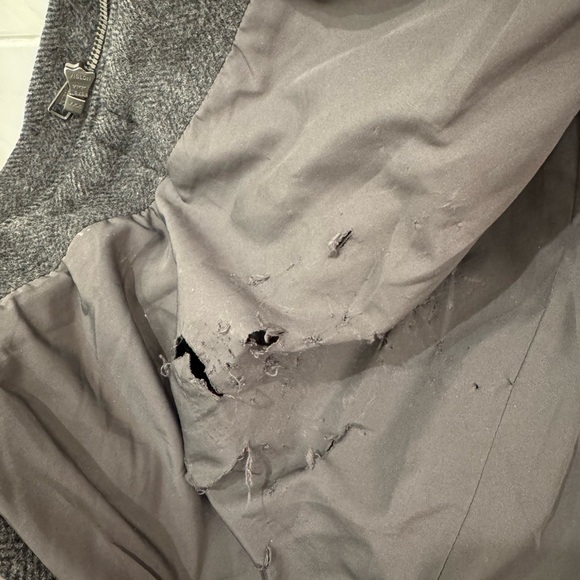 Stella McCartney Kids Adorable Wool Coat with Hood - Picture 4 of 4